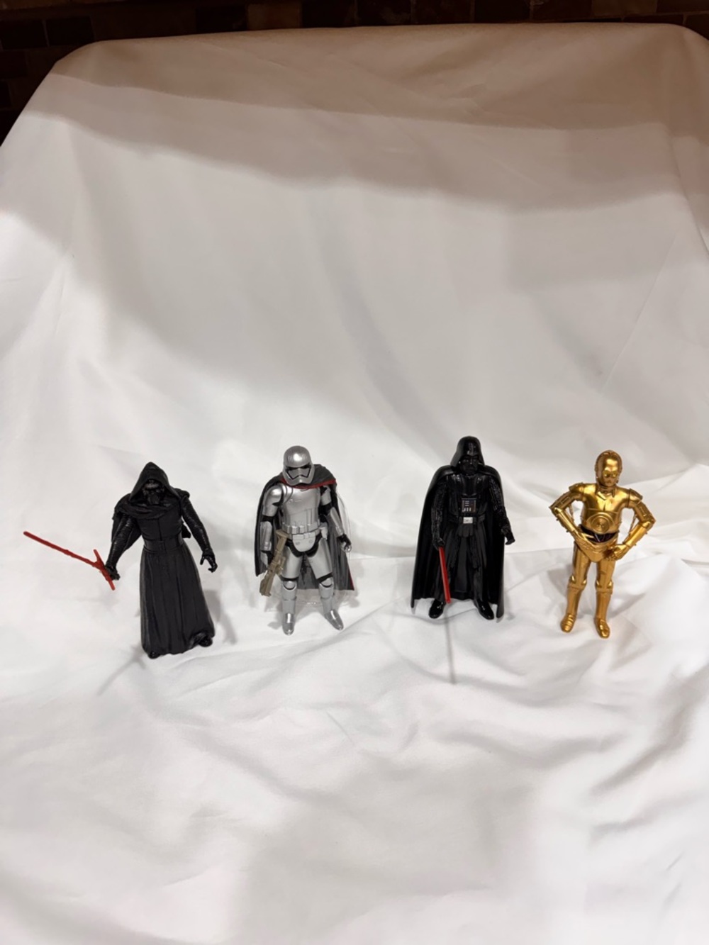 Star Wars Action Figures 6” Hasbro Kylo Ren Captain Phasma Darth Vader C-3P0